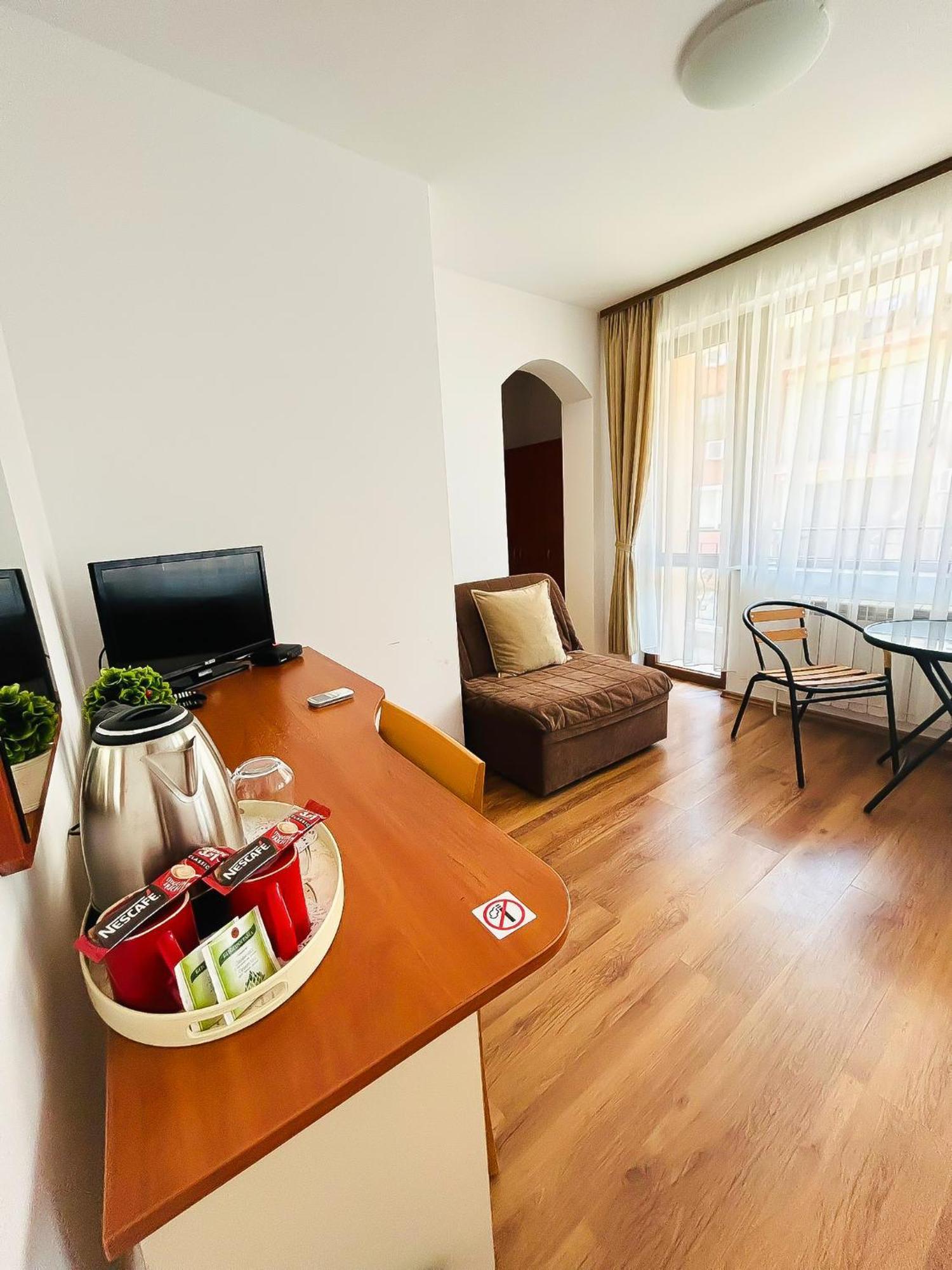Family Hotel Helios Σάνι Μπιτς Εξωτερικό φωτογραφία
